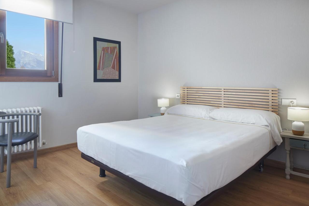 Hostal Rural Aritzalko Echarri-Aranaz Buitenkant foto