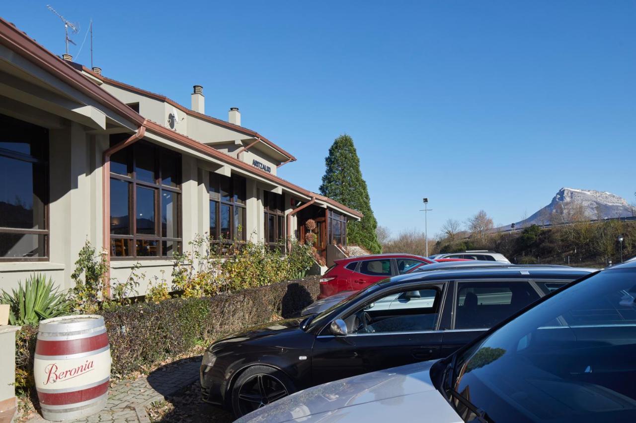 Hostal Rural Aritzalko Echarri-Aranaz Buitenkant foto